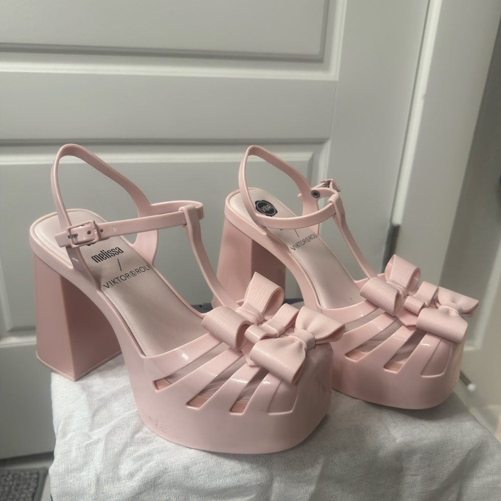 Women shoes